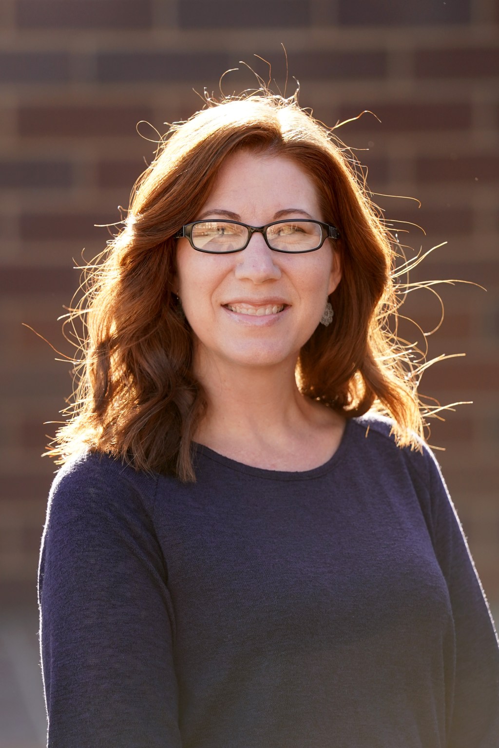 Mindy Kates receives Outstanding Alumni Award 